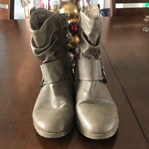 Steve Madden Shoes - Steve Madden boots Steve Madden Shoes - Steve Madden boots